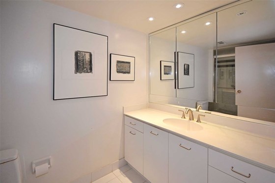 Photography: 62 WELLESLEY ST W - #1506 - BEFORE